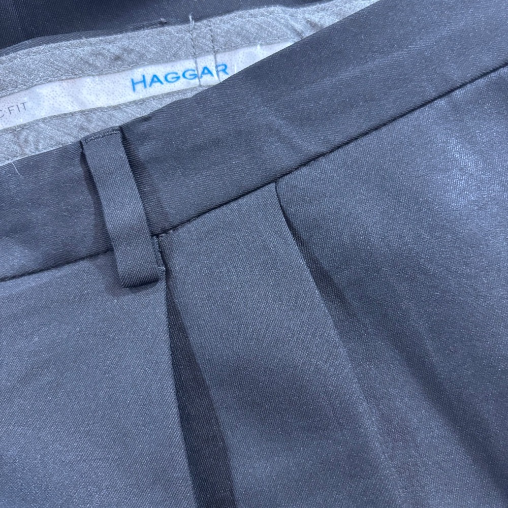Lot of 2 Haggar Cool 18 Pro Mens Pants 44x30 Black Pleated Khaki Flat Front - Picture 9 of 11